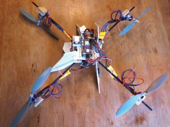 Awesome modified quadcopter - for helicopter parenting!