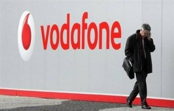 Vodafone Australia still losing hundreds of thousands of customers