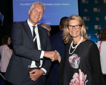 Doreen Bogdan-Martin, Director of the ITU Telecommunication Development Bureau, Rik Bleeker, CSR Country Engagement Manager Benelux at Cisco Systems, at launch at ITU Telecom World in Hungary. 